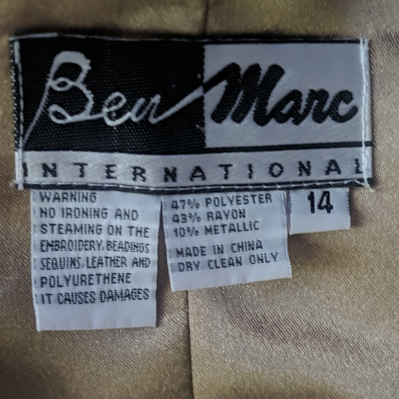 Cream and gold skirt set skirt and jacket - Picture 5 of 5